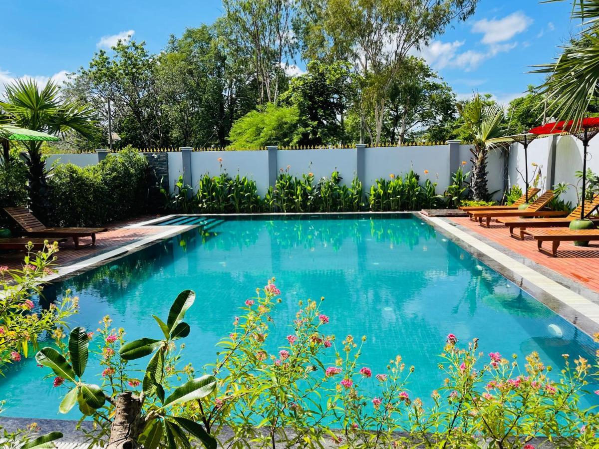 Bagan Cottage Boutique Hotel Nyaung-U ภายนอก รูปภาพ